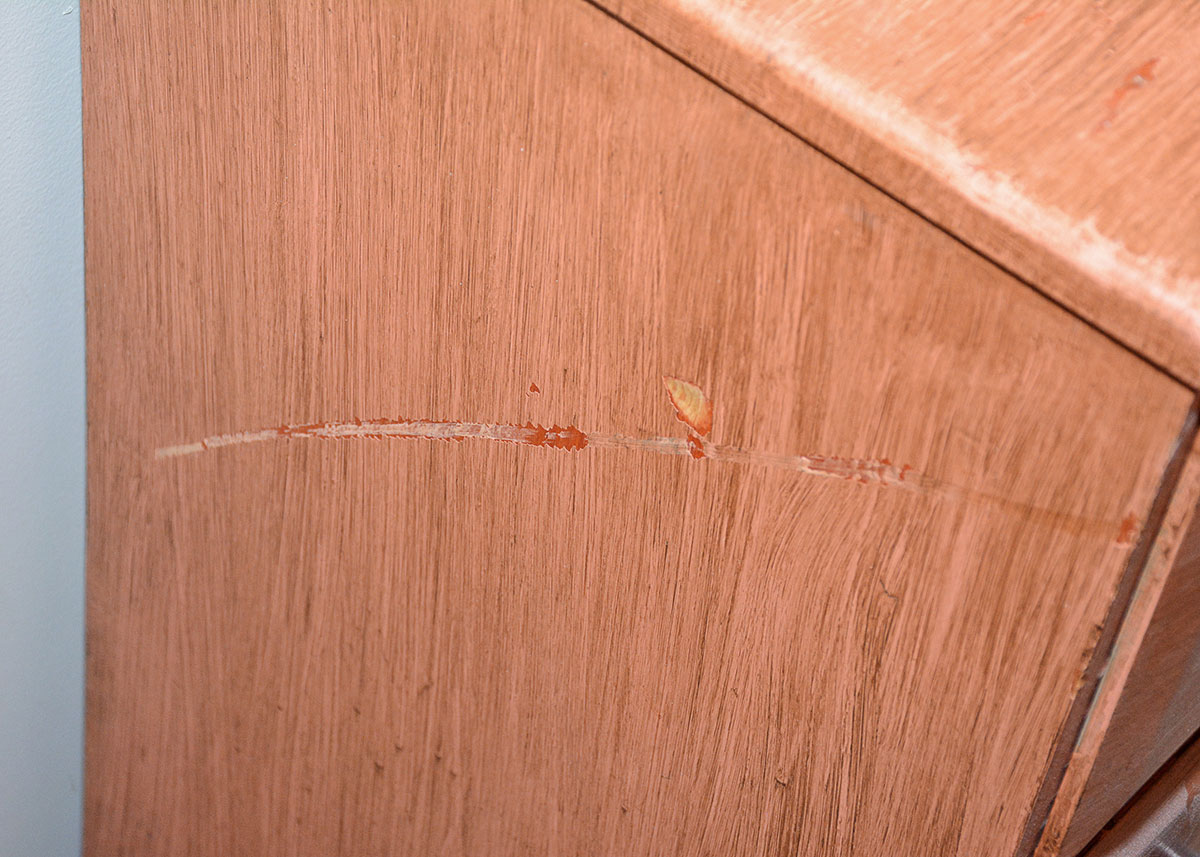 Distressed Chest of Drawers