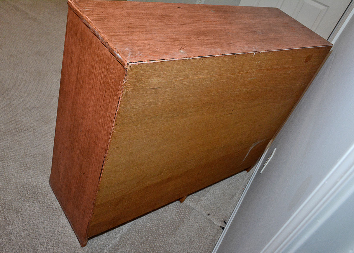 Distressed Chest of Drawers