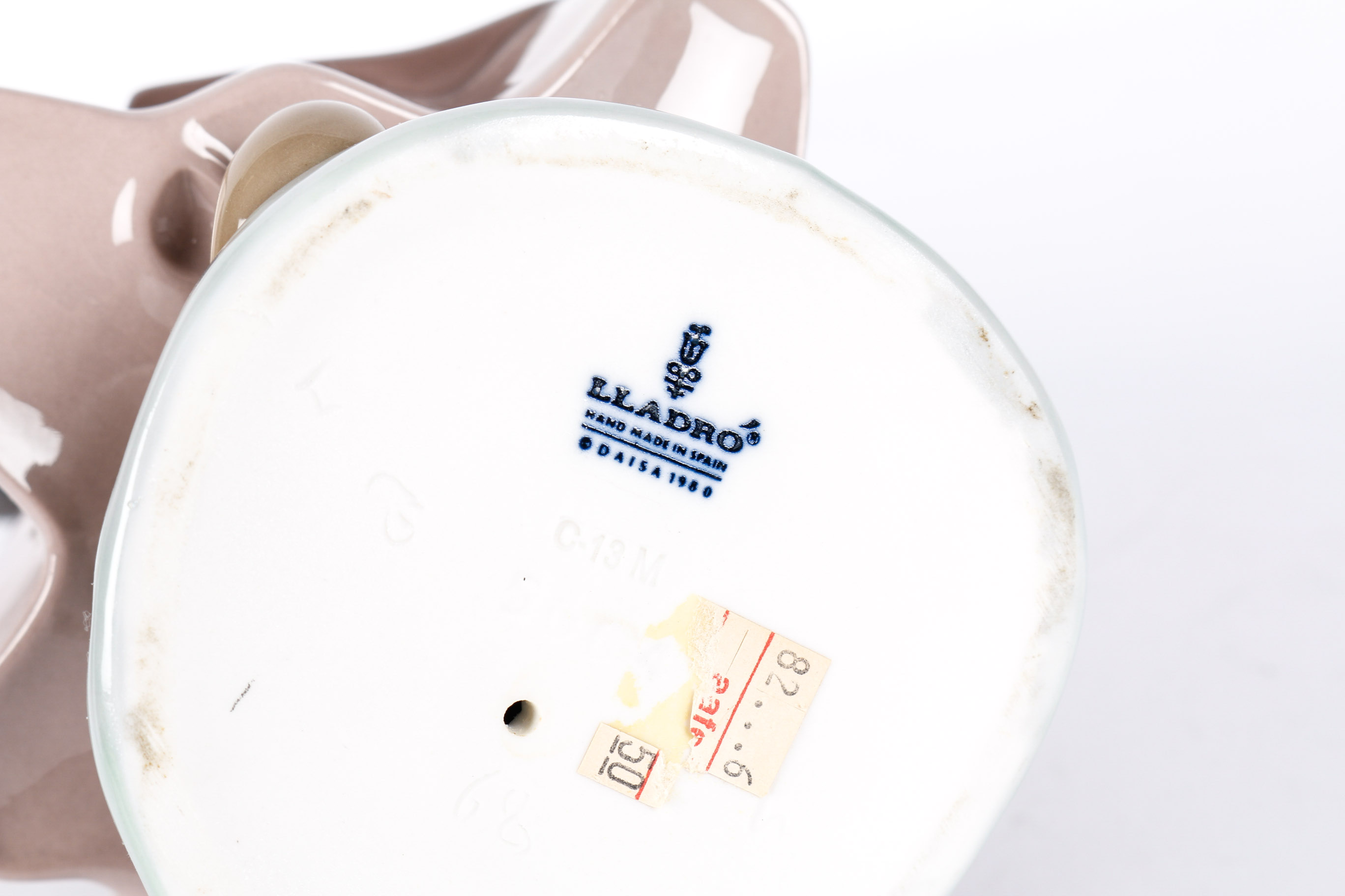 Retired Lladro "Dutch Girl Arms Akimbo"  Figurine #5064