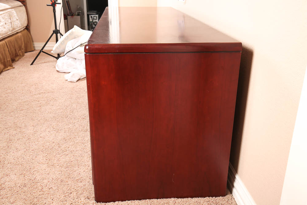 DAR/RAN Wood Executive's Desk