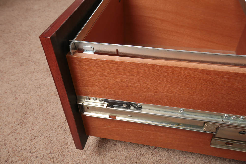 DAR/RAN Wood Executive's Desk