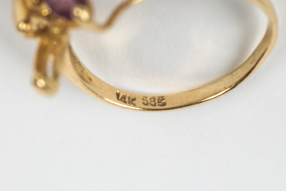 14K Gold Ring with Purple Amethyst Stones