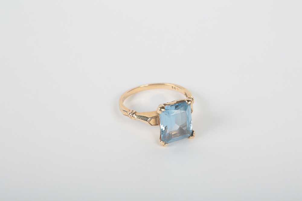 10K Yellow Gold Ring with Topaz