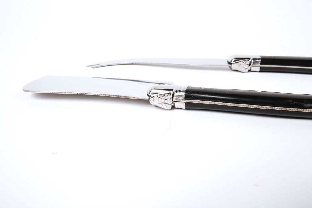 Set of Williams Sonoma Cheese Plates and French Knives