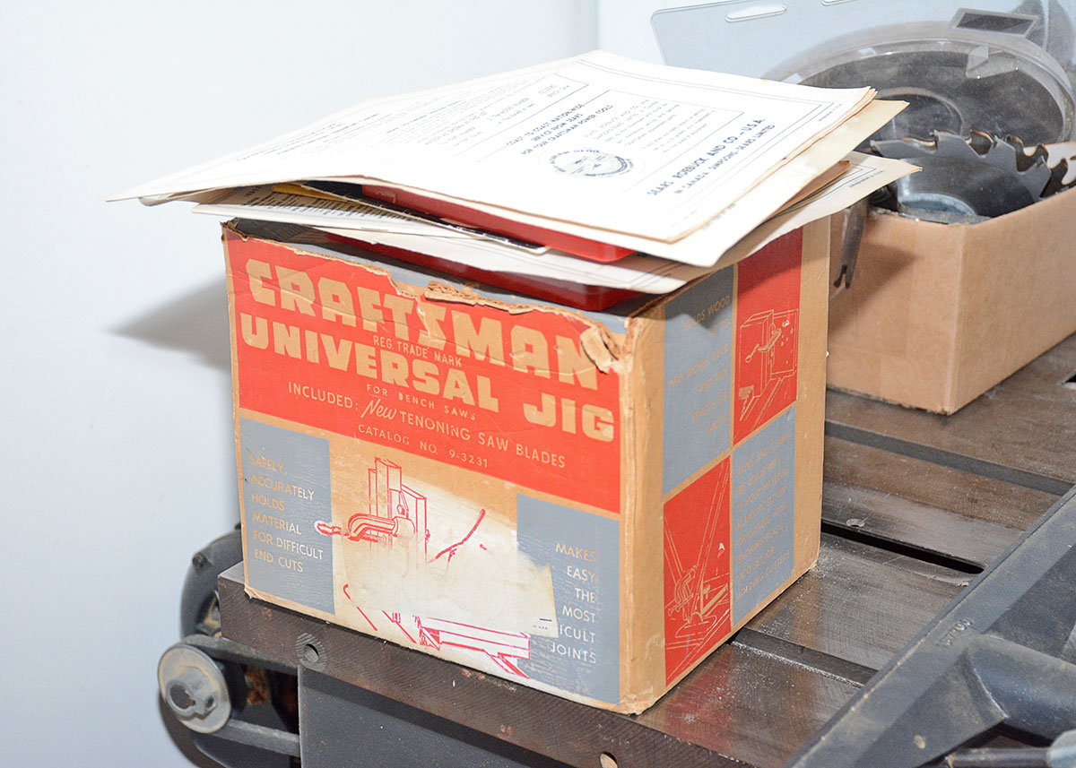 Craftsman Work Bench With Saw