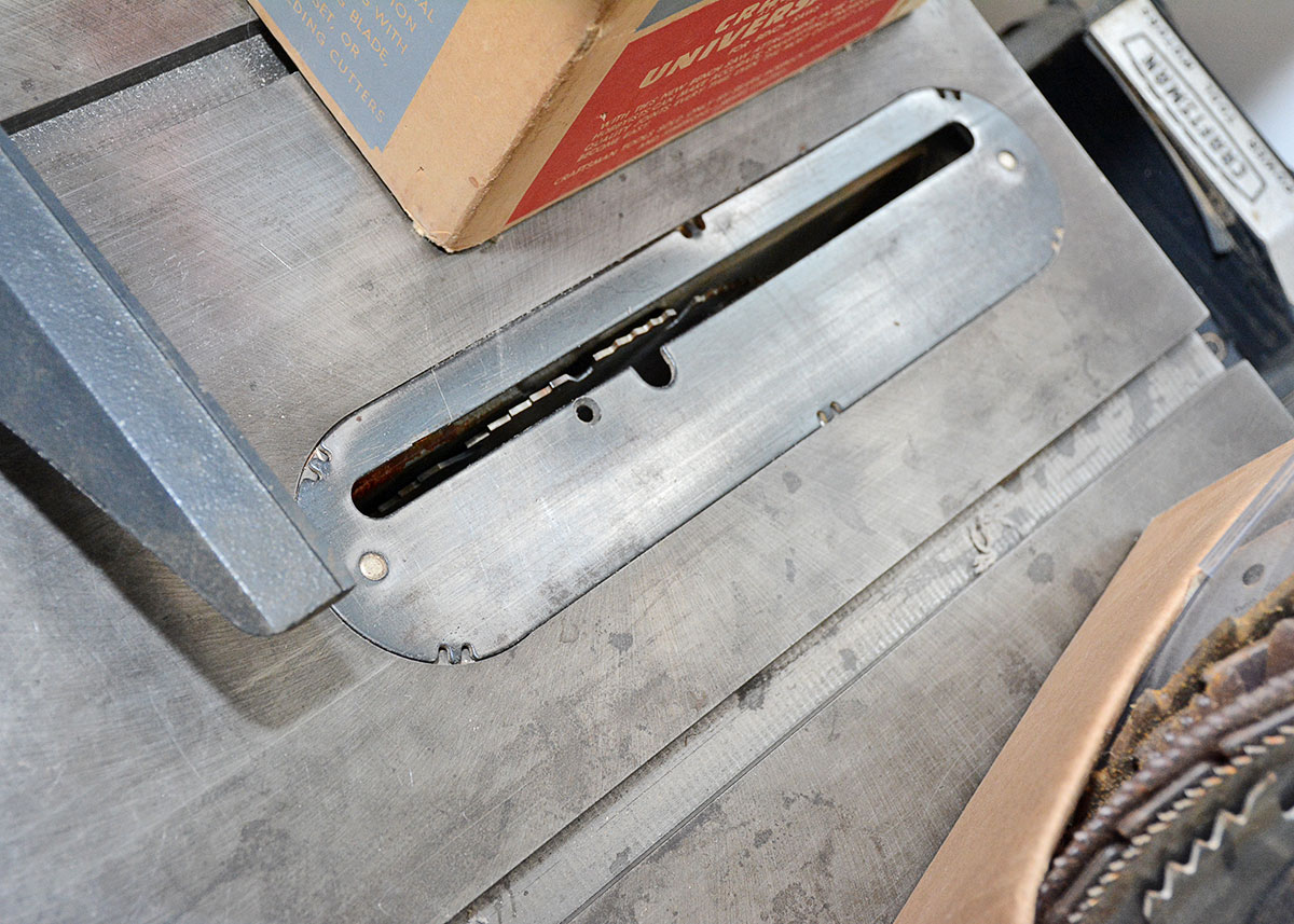 Craftsman Work Bench With Saw