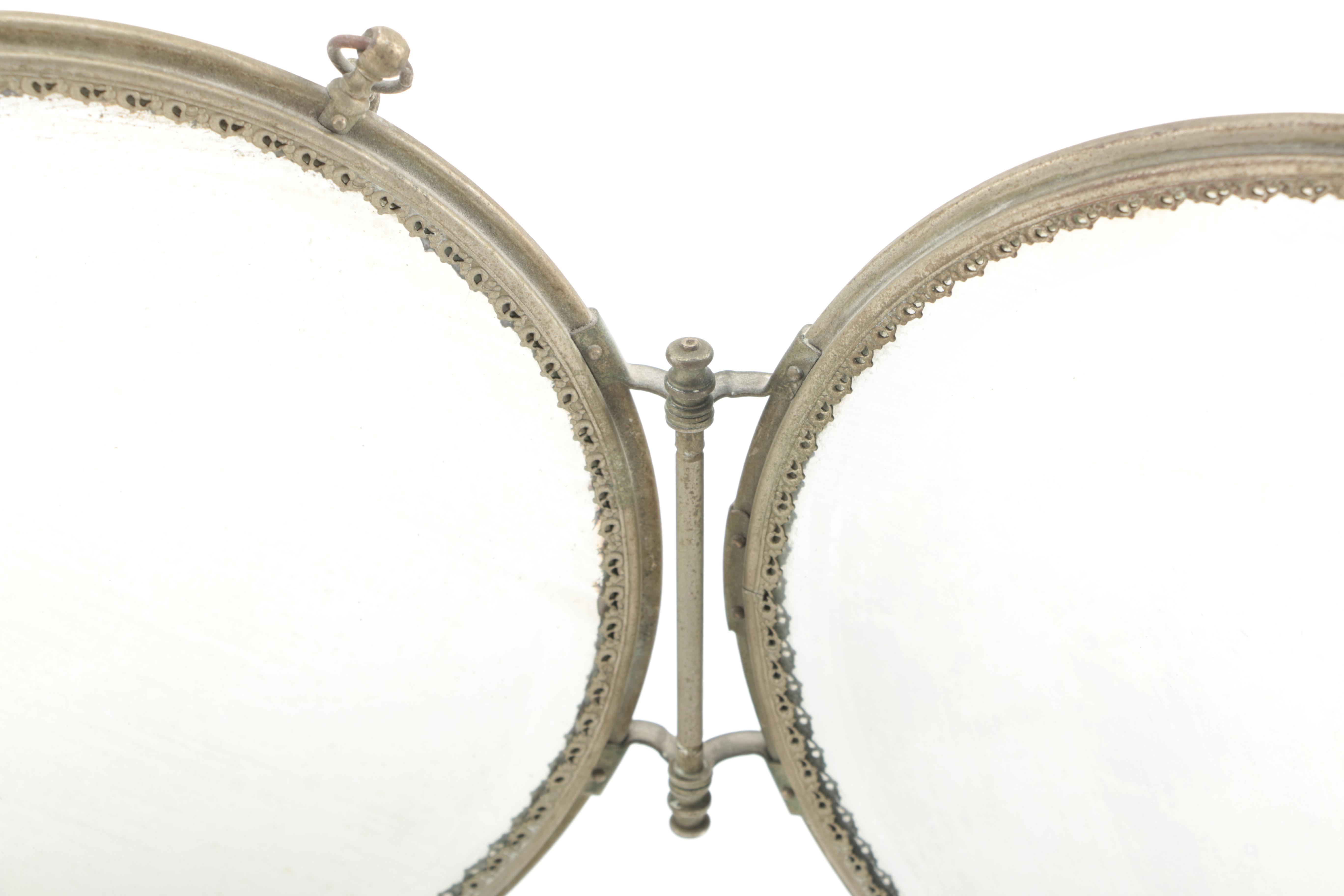 Round Metal Tri-fold Mirror