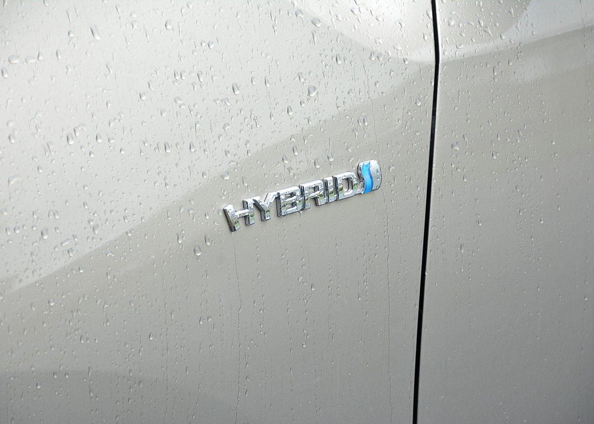 2007 Tan Toyota Prius Sedan