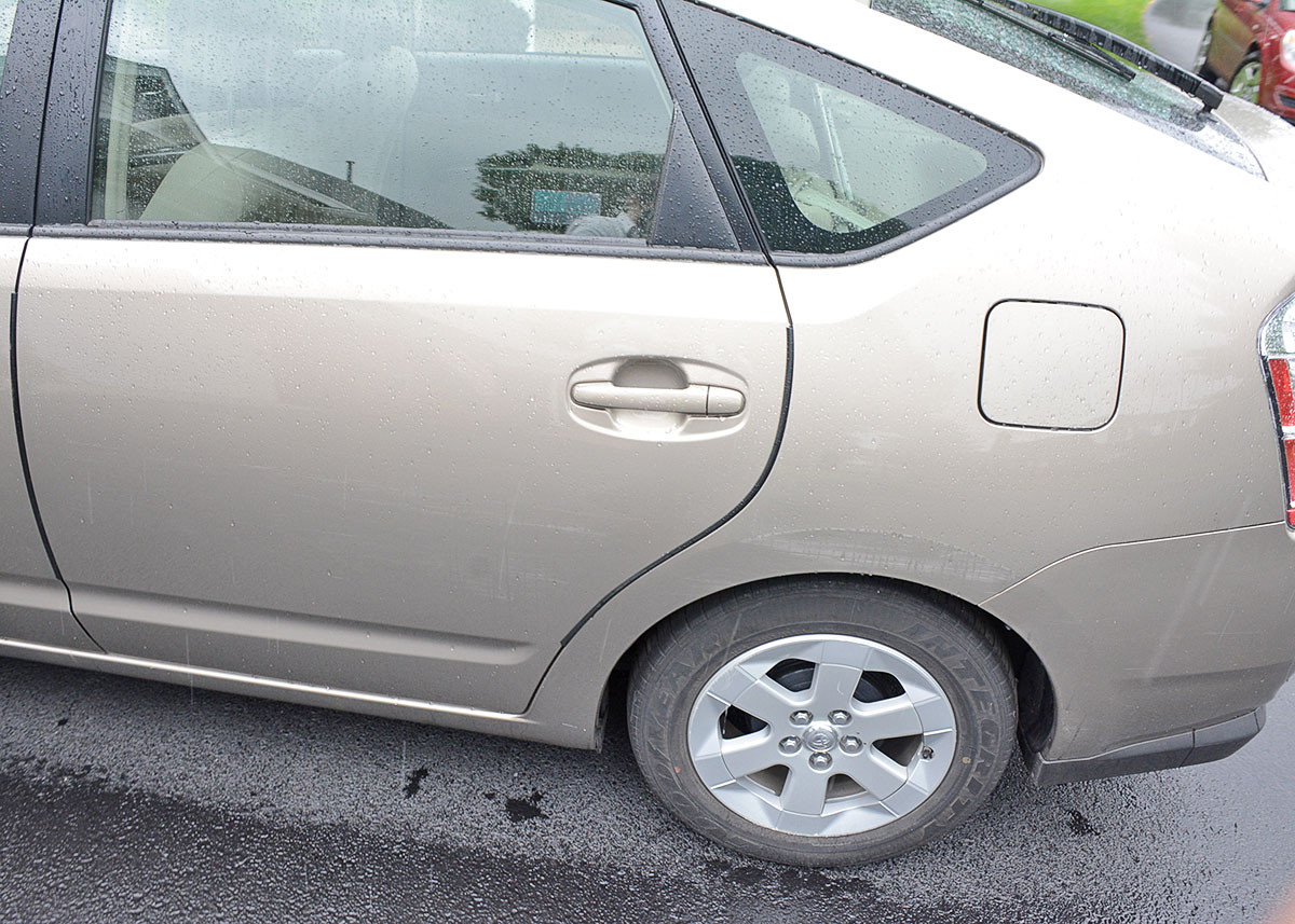 2007 Tan Toyota Prius Sedan
