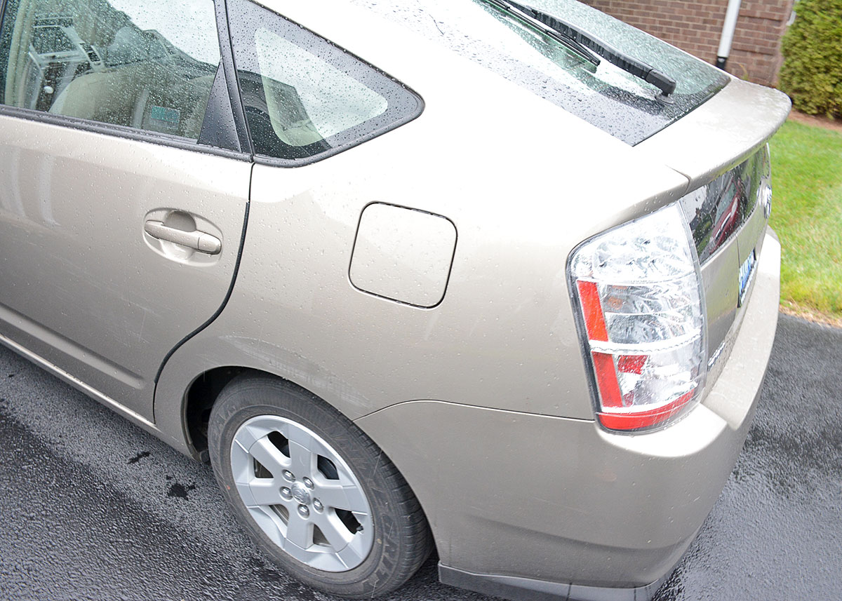 2007 Tan Toyota Prius Sedan