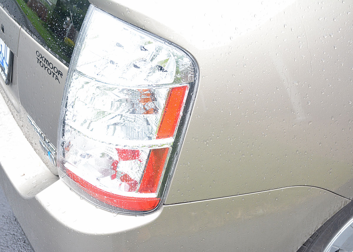 2007 Tan Toyota Prius Sedan