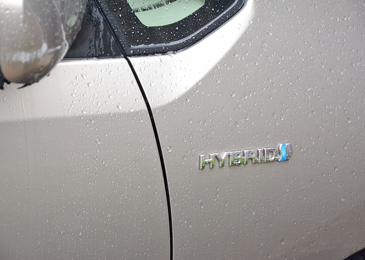 2007 Tan Toyota Prius Sedan