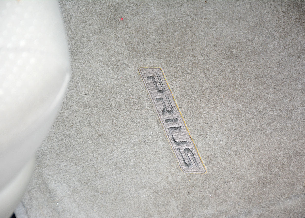 2007 Tan Toyota Prius Sedan