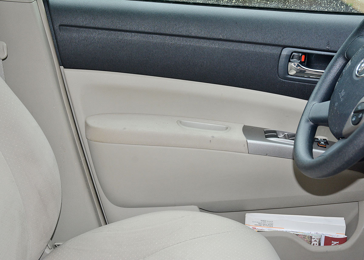 2007 Tan Toyota Prius Sedan