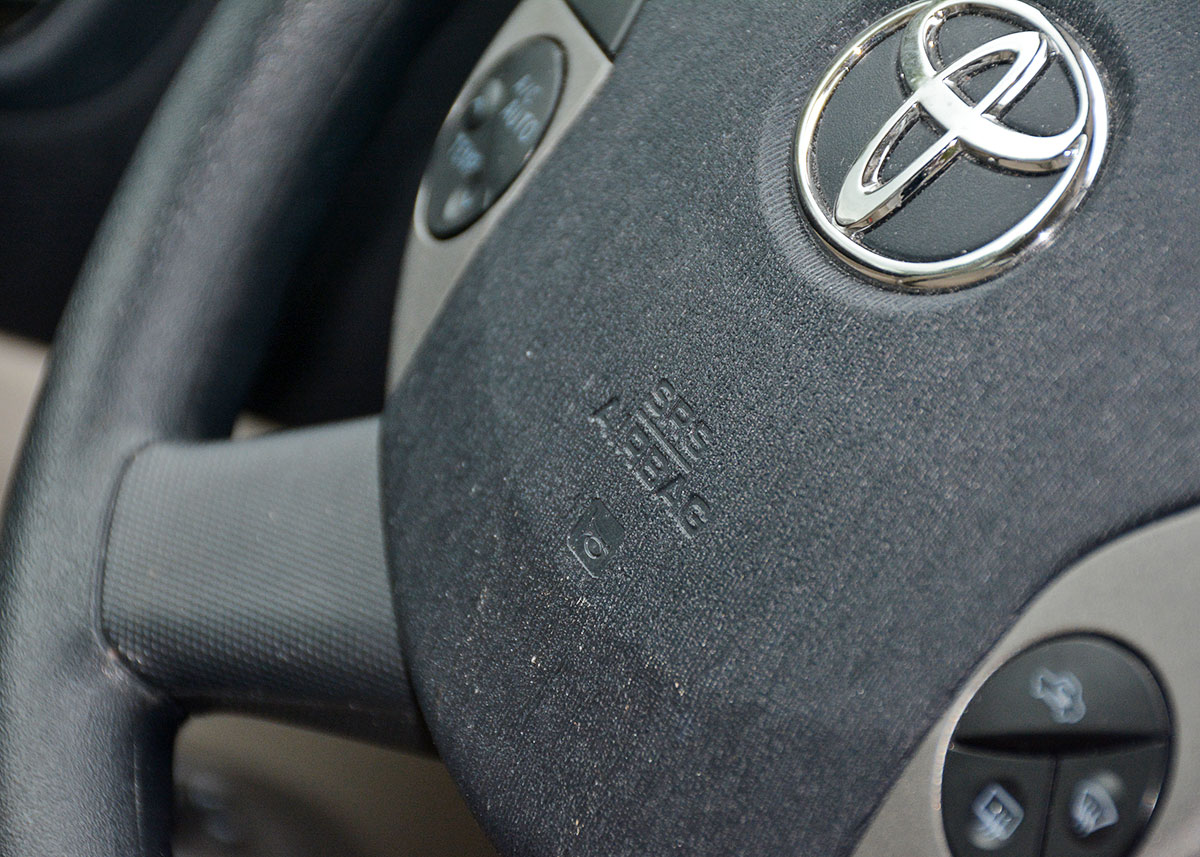 2007 Tan Toyota Prius Sedan