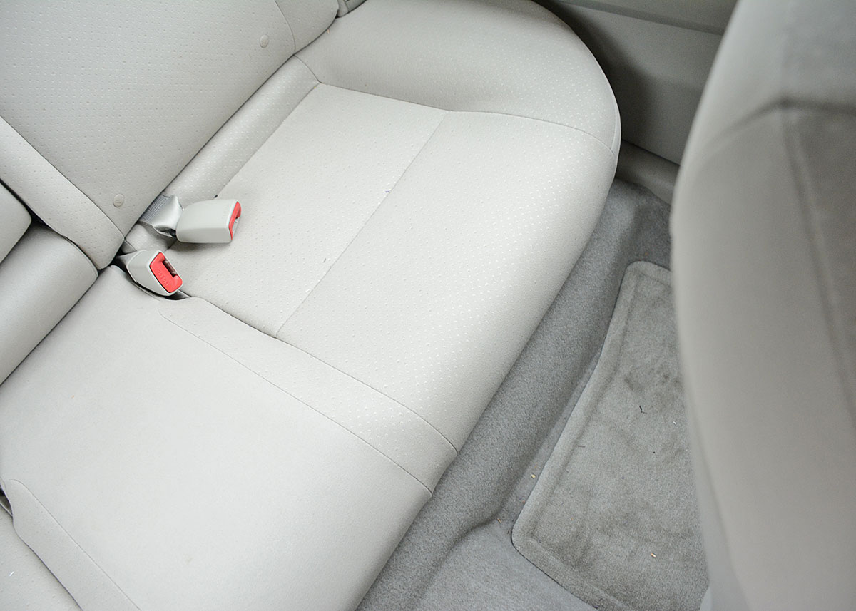 2007 Tan Toyota Prius Sedan