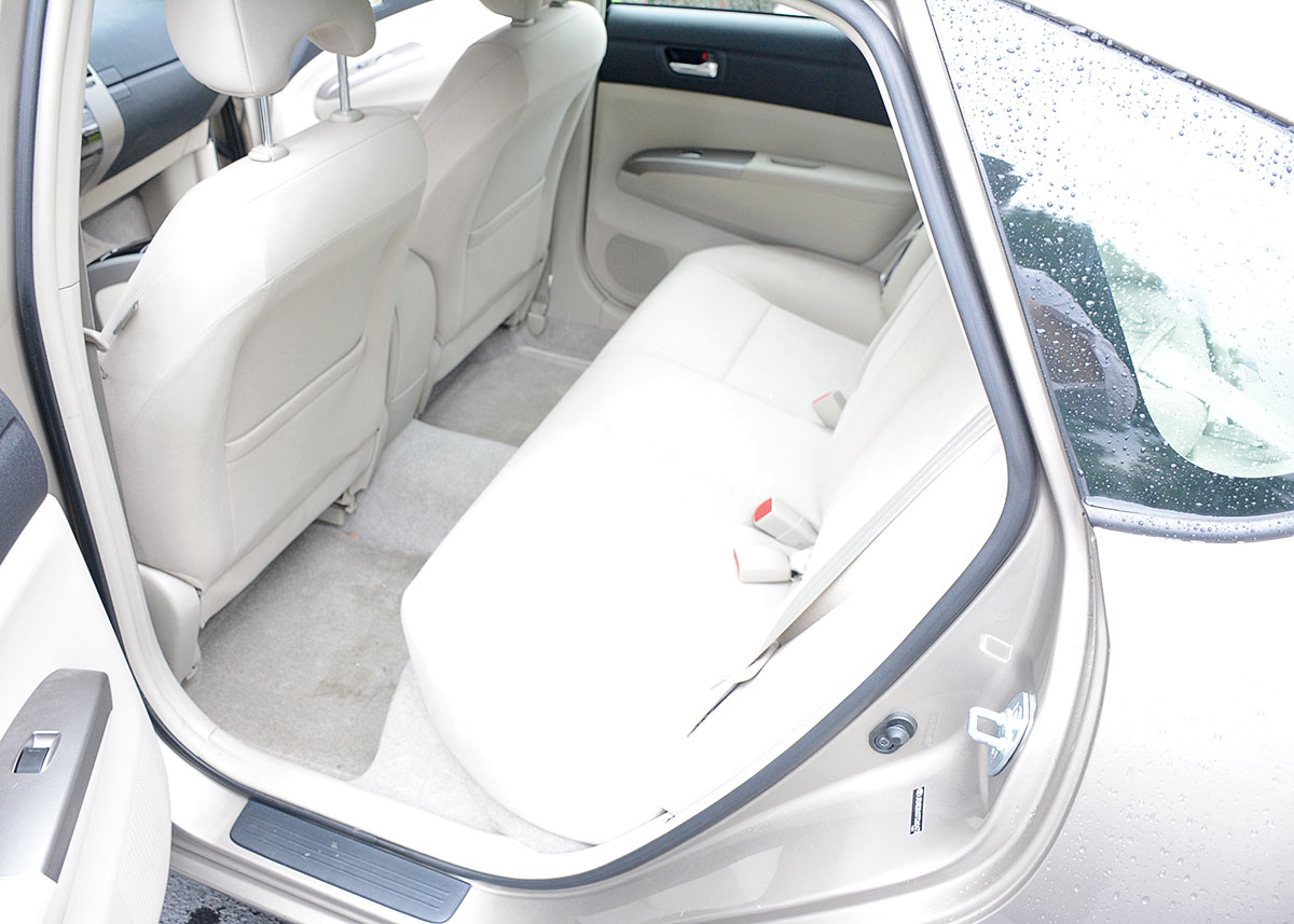 2007 Tan Toyota Prius Sedan