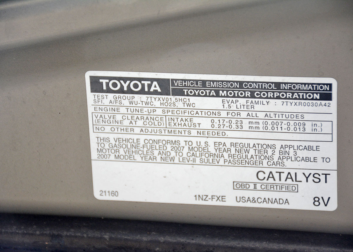 2007 Tan Toyota Prius Sedan