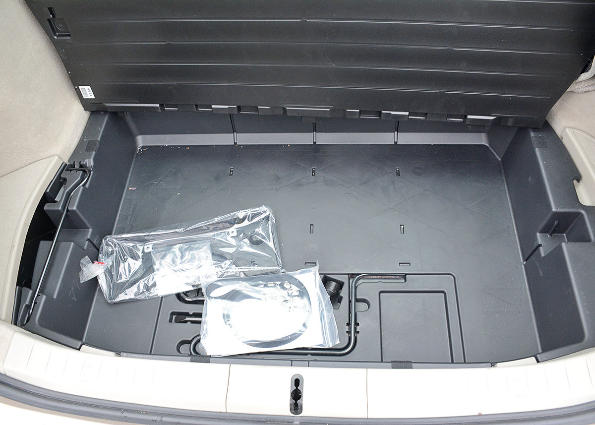 2007 Tan Toyota Prius Sedan