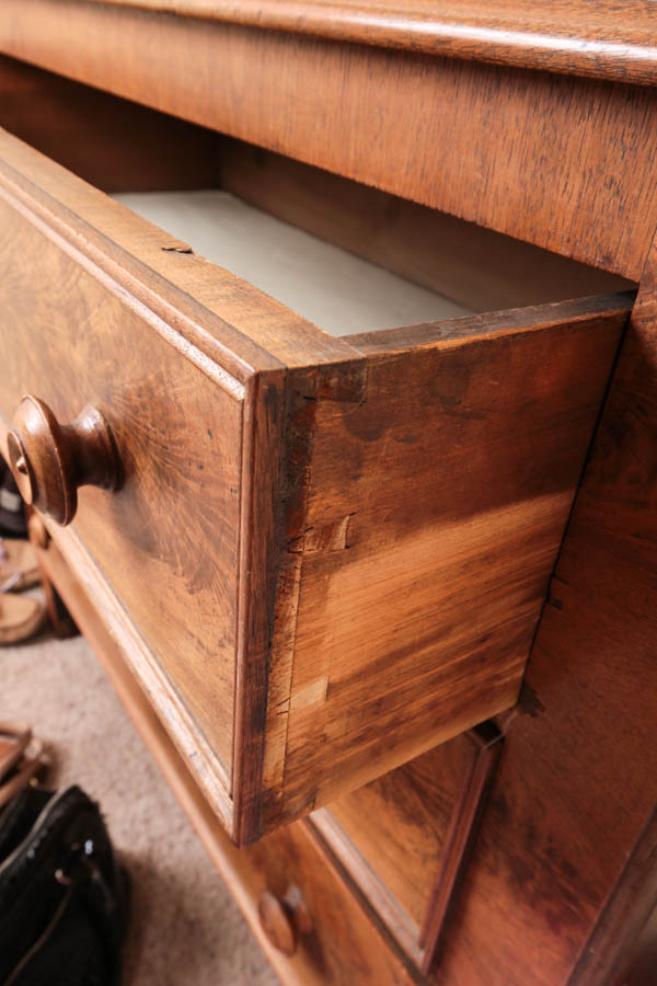 Antique Victorian Mahogany Chest of Drawers