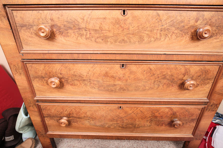 Antique Victorian Mahogany Chest of Drawers