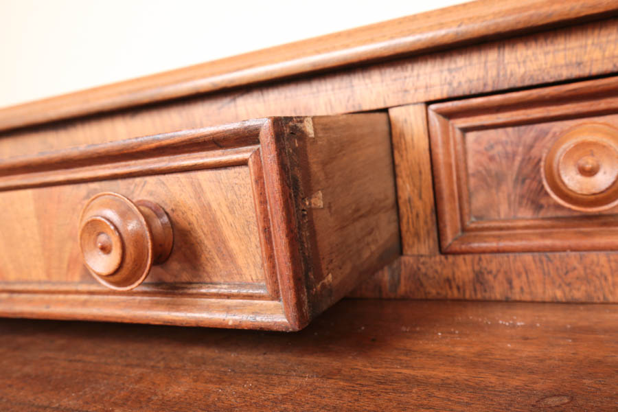 Antique Victorian Mahogany Chest of Drawers