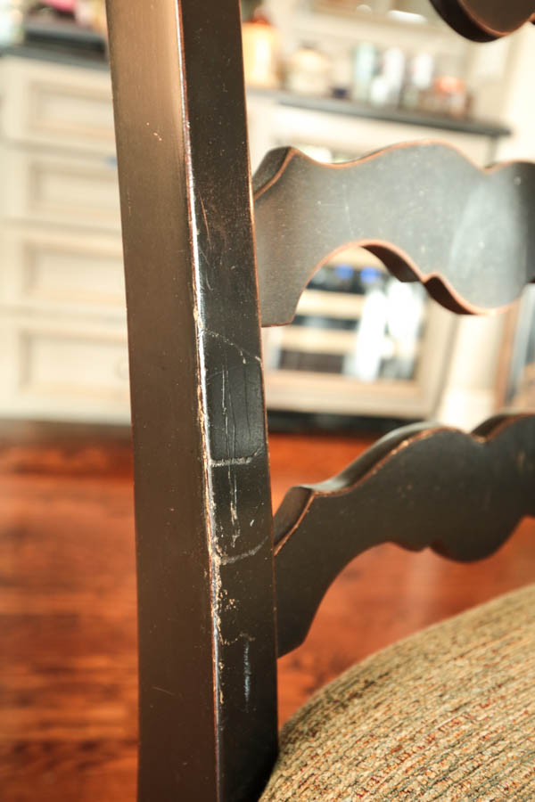 Round Dining Table and Six Chairs