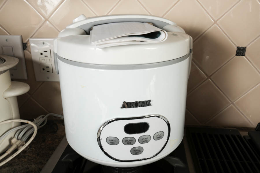 Generous Collection of Small Kitchen Appliances