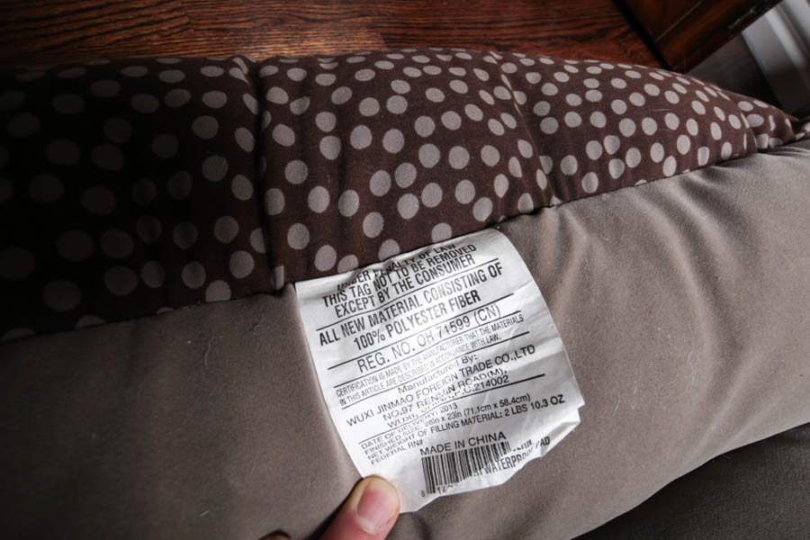 Assortment of Pet Care Items, Including Grooming Supplies