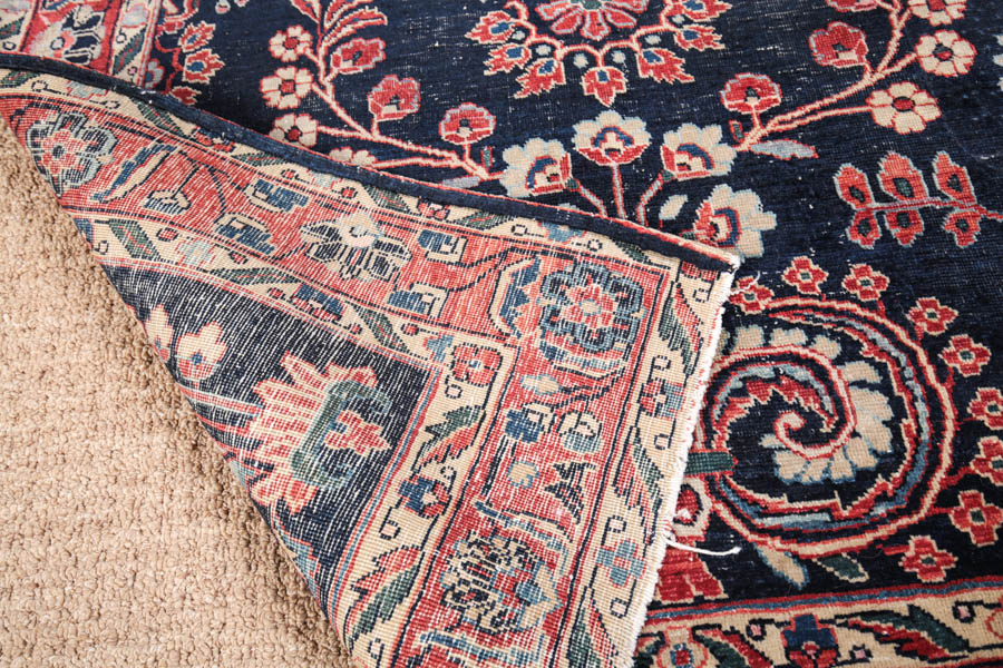 Vintage Hand-Knotted Sarouk Wool Wool Area Rug