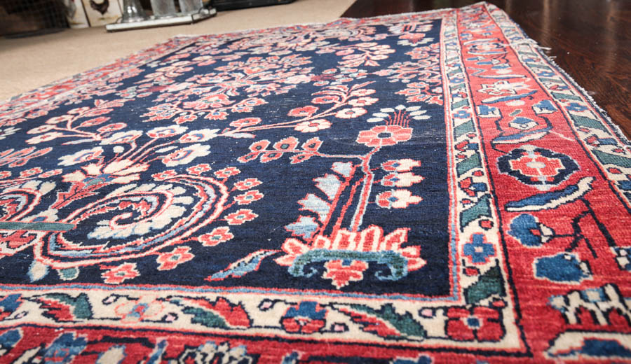 Vintage Hand-Knotted Sarouk Wool Wool Area Rug