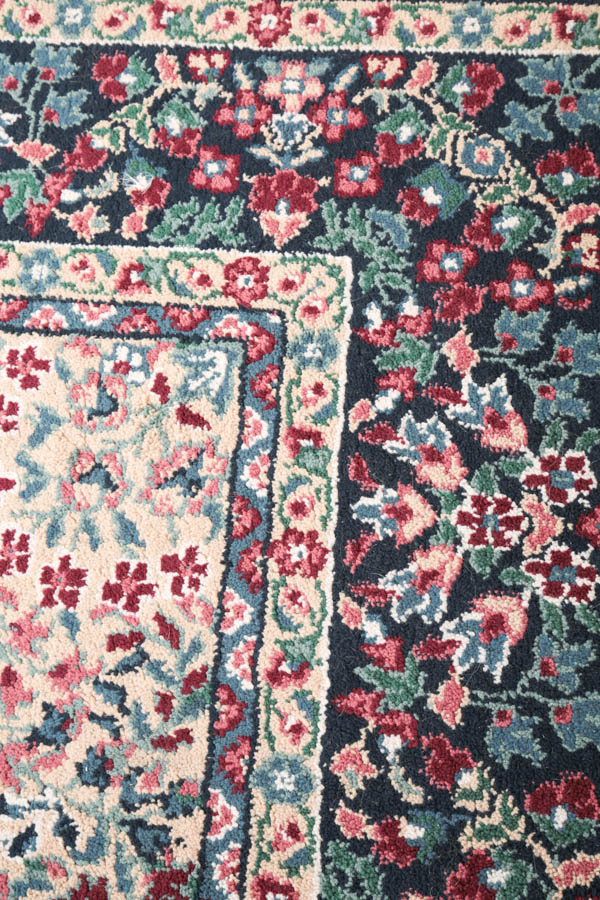 Large Machine Woven Persian Medallion Area Rug