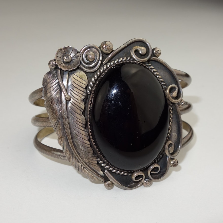 Navajo Style Sterling Silver Black Onyx Cuff