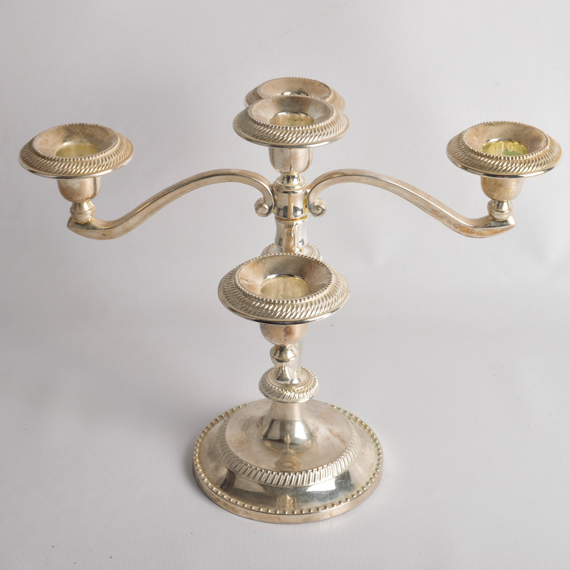 Assorted Silver Plate Décor and Serving Pieces