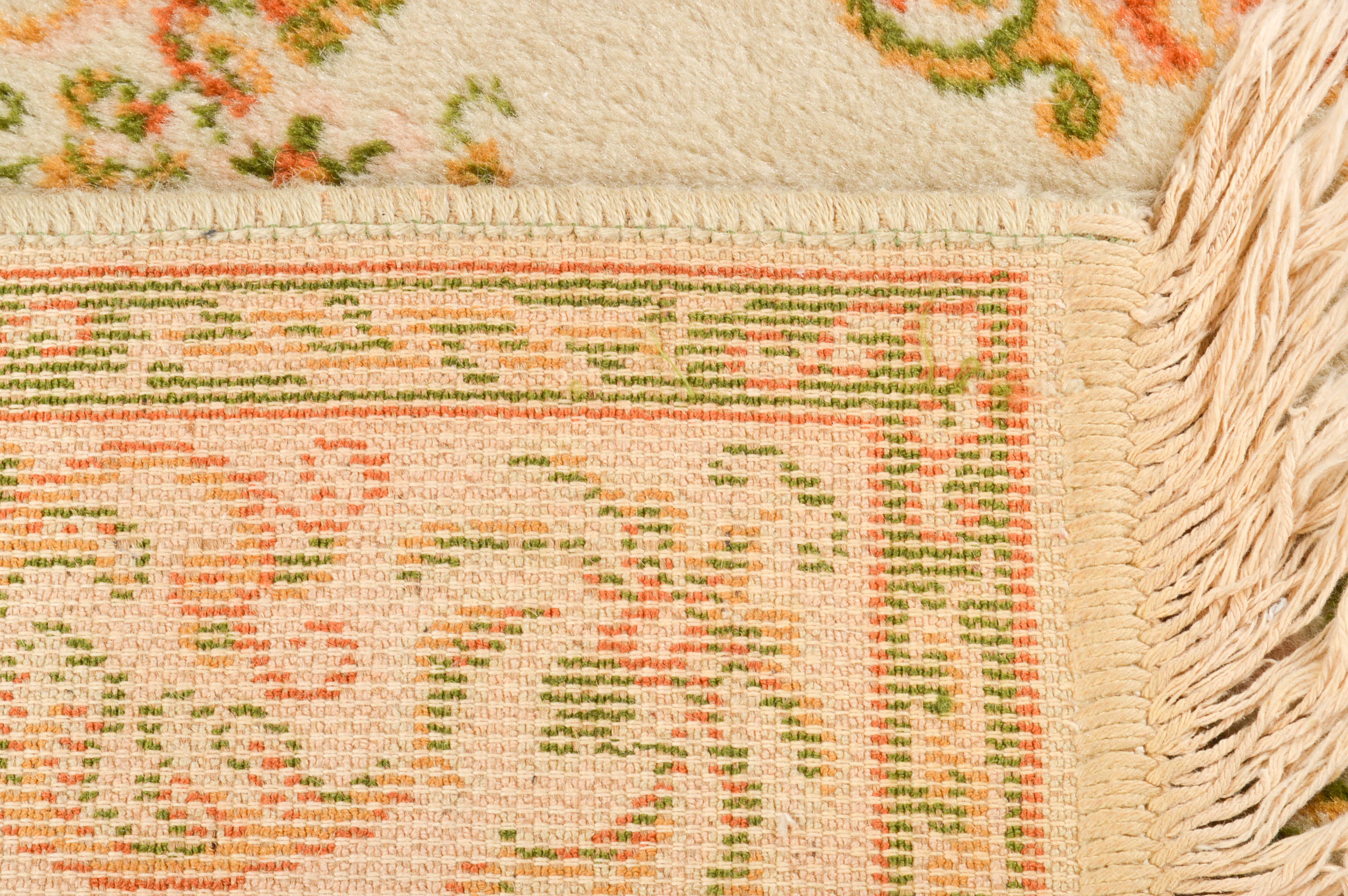 Machine Woven Belgium Wool Area Rug