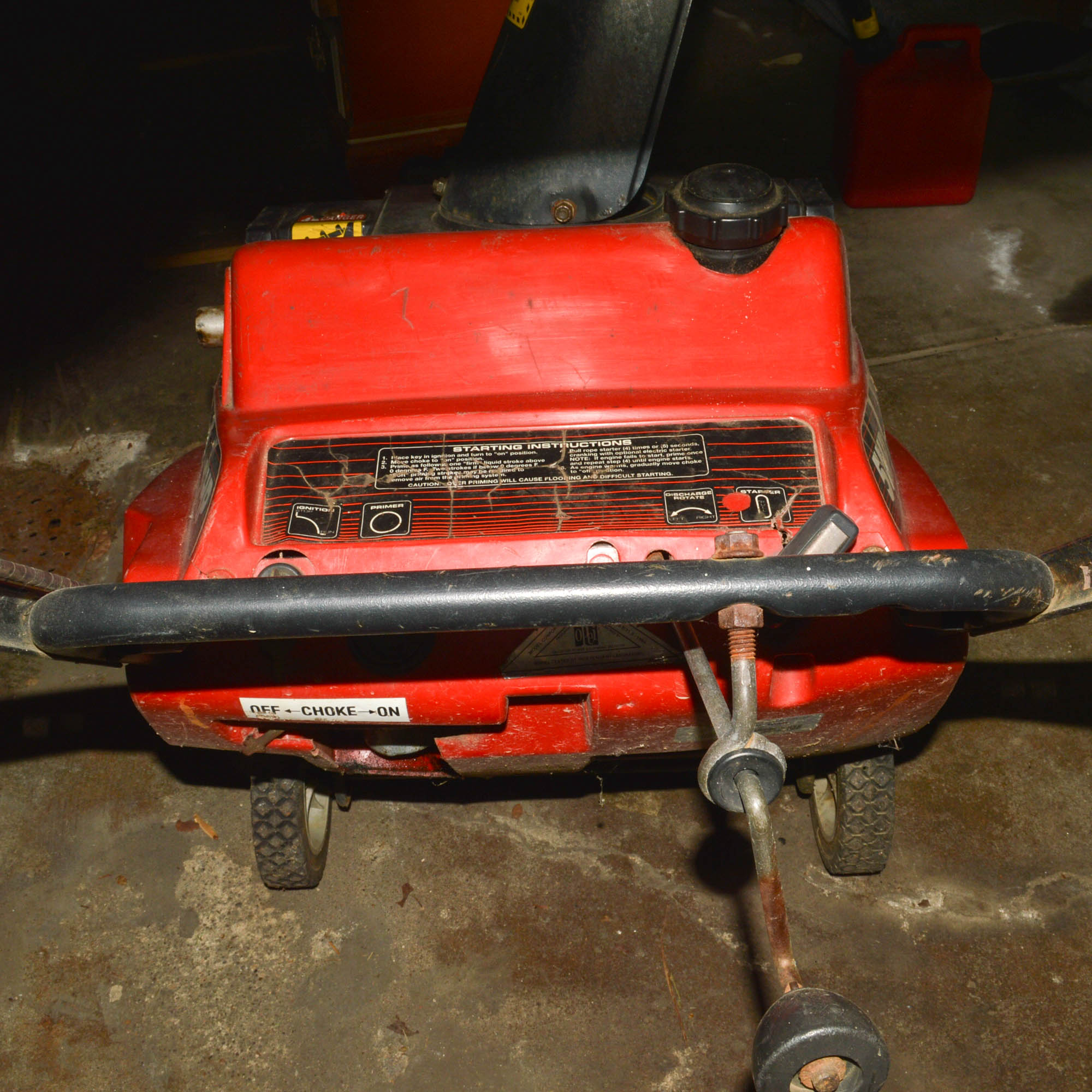 Snapper SE Gas-Powered Snow Blower