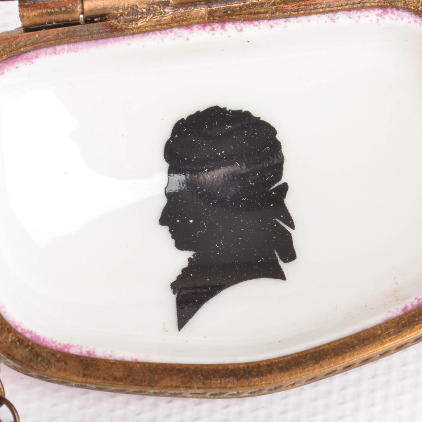 Limoges Trinket Box With Wire Display