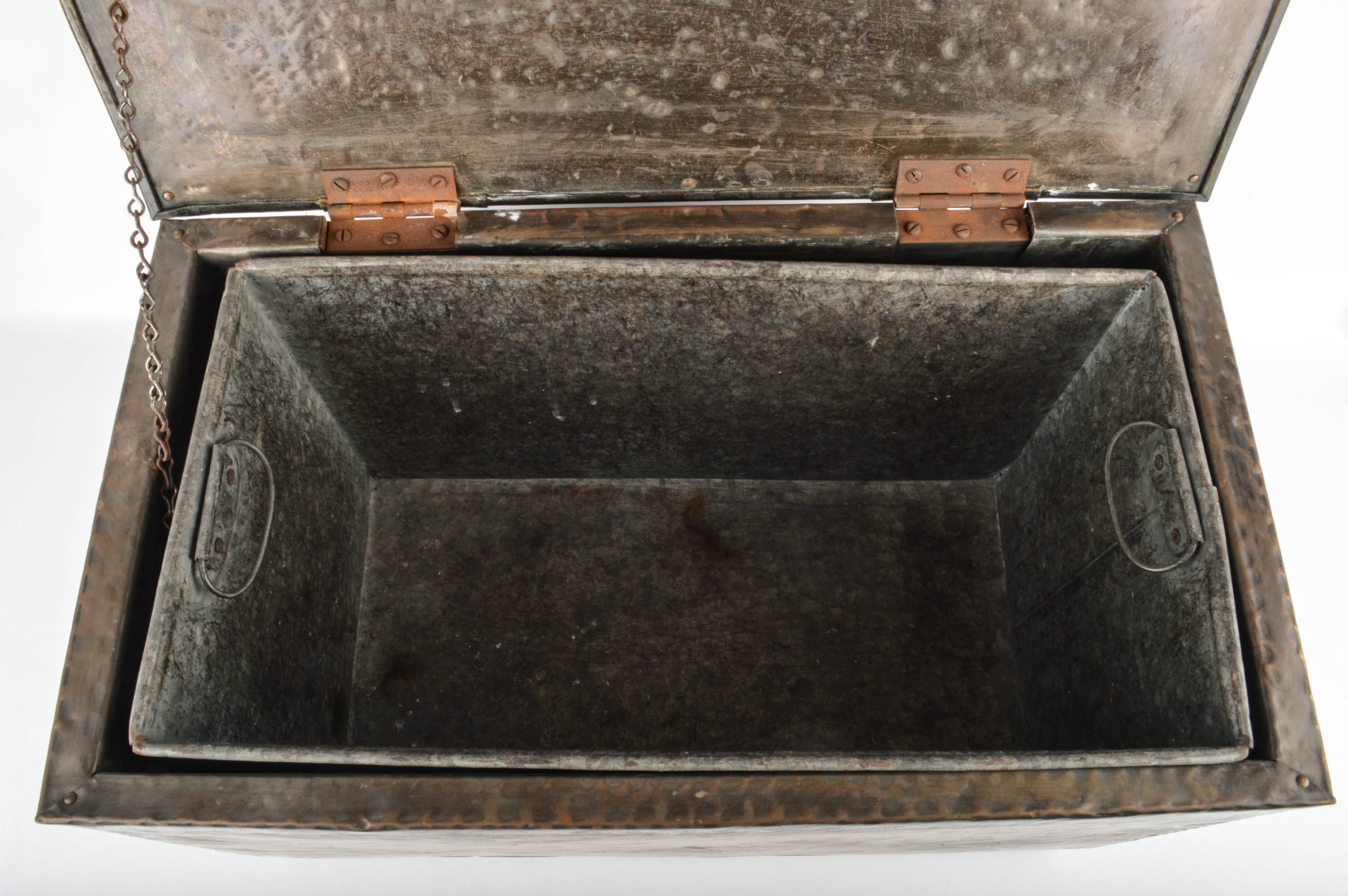 Vintage Portable Ice Chest / Cooler