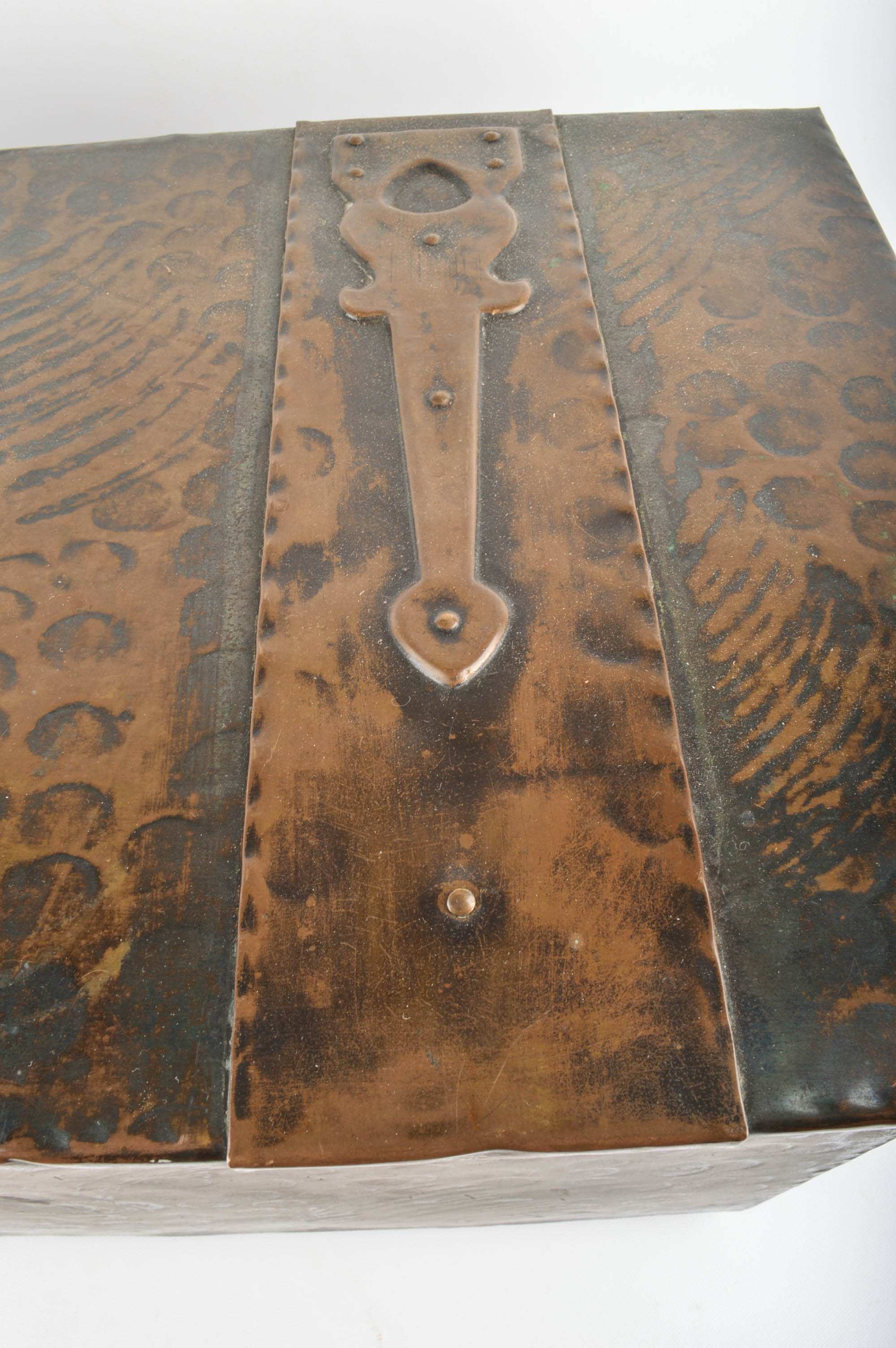 Vintage Portable Ice Chest / Cooler