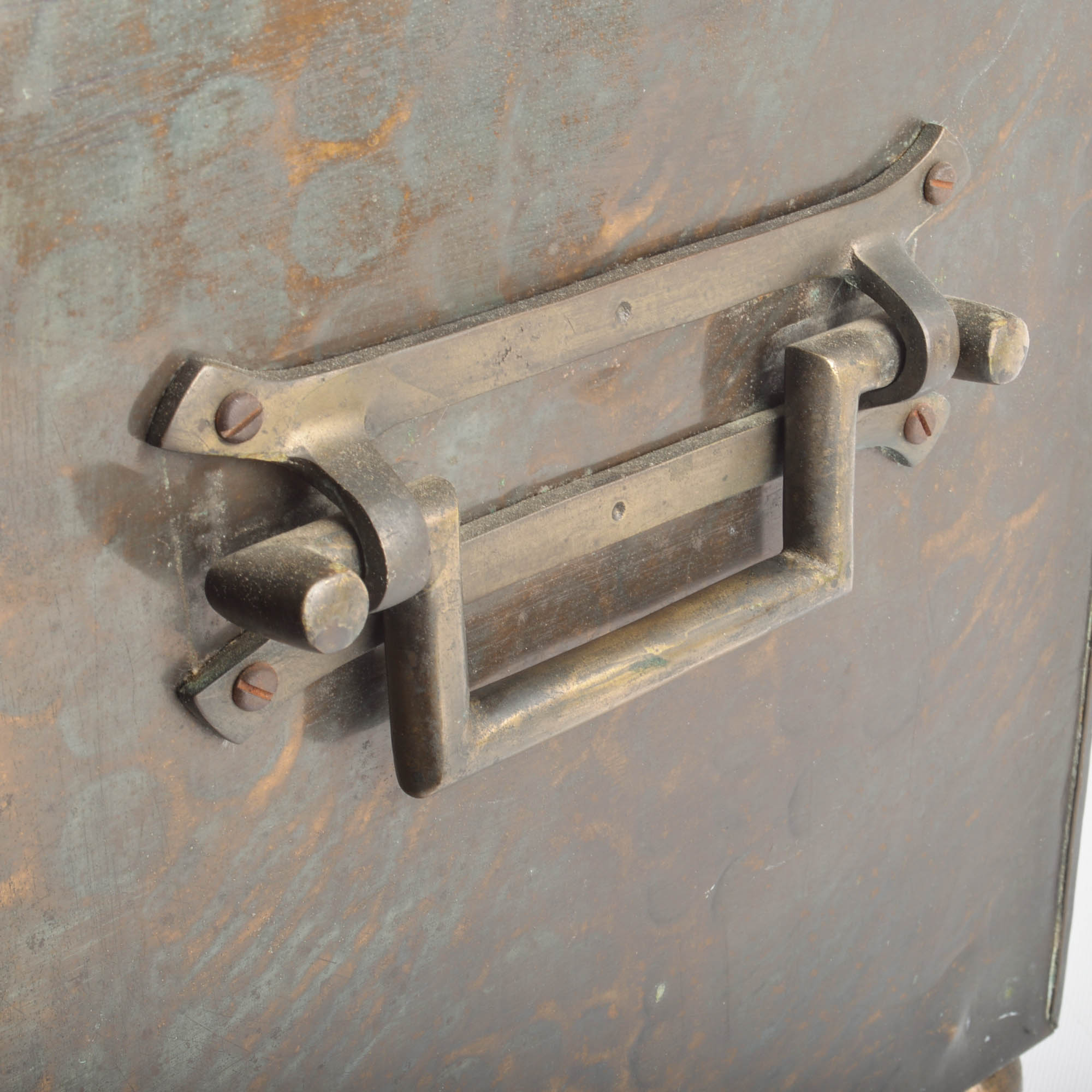 Vintage Portable Ice Chest / Cooler