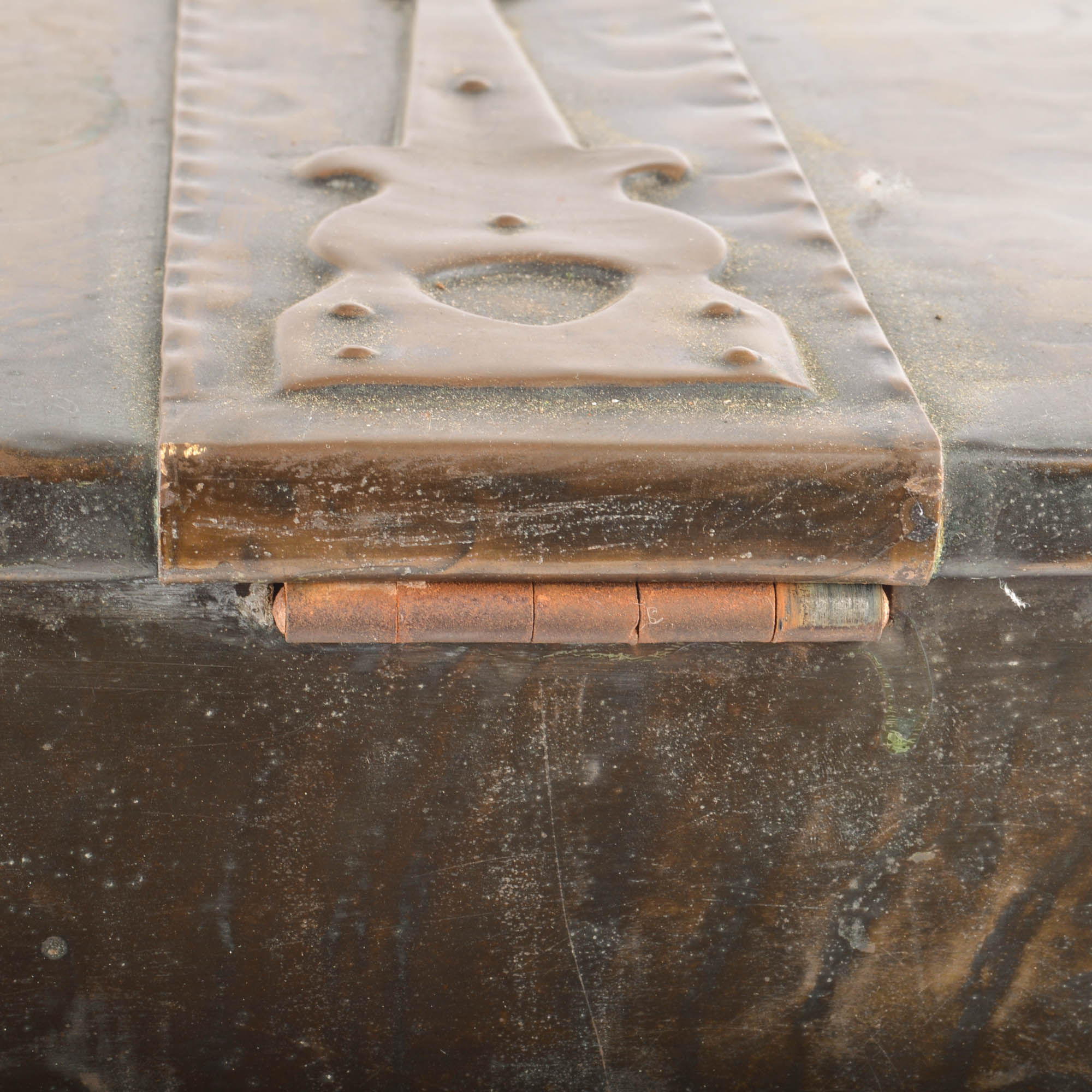 Vintage Portable Ice Chest / Cooler
