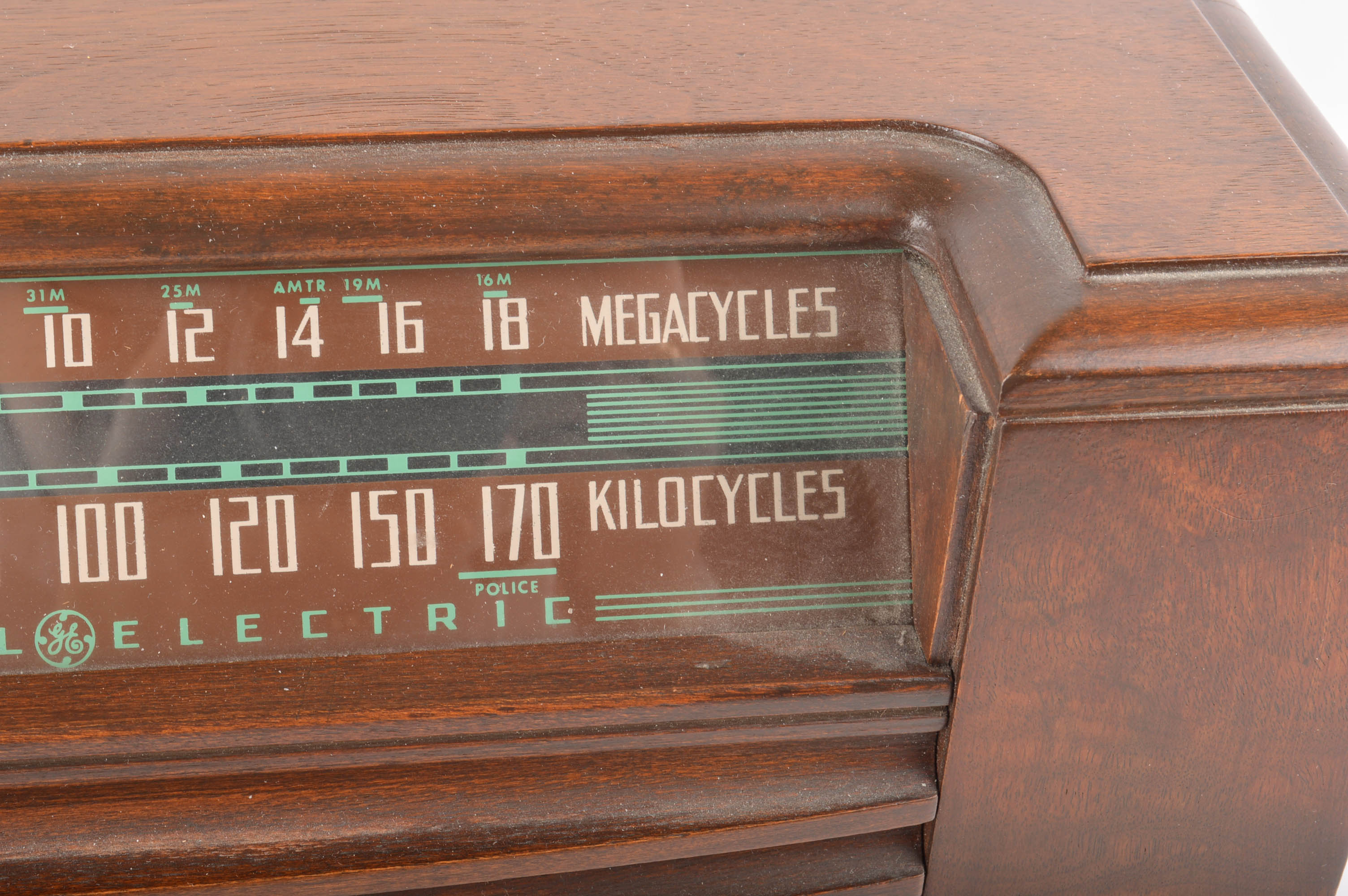 Circa 1940s General Electric Radio