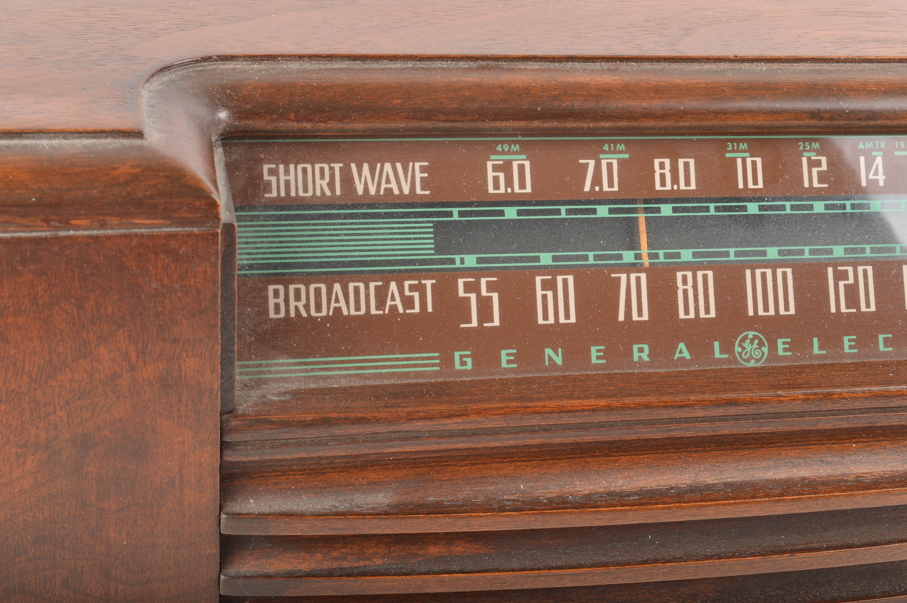 Circa 1940s General Electric Radio