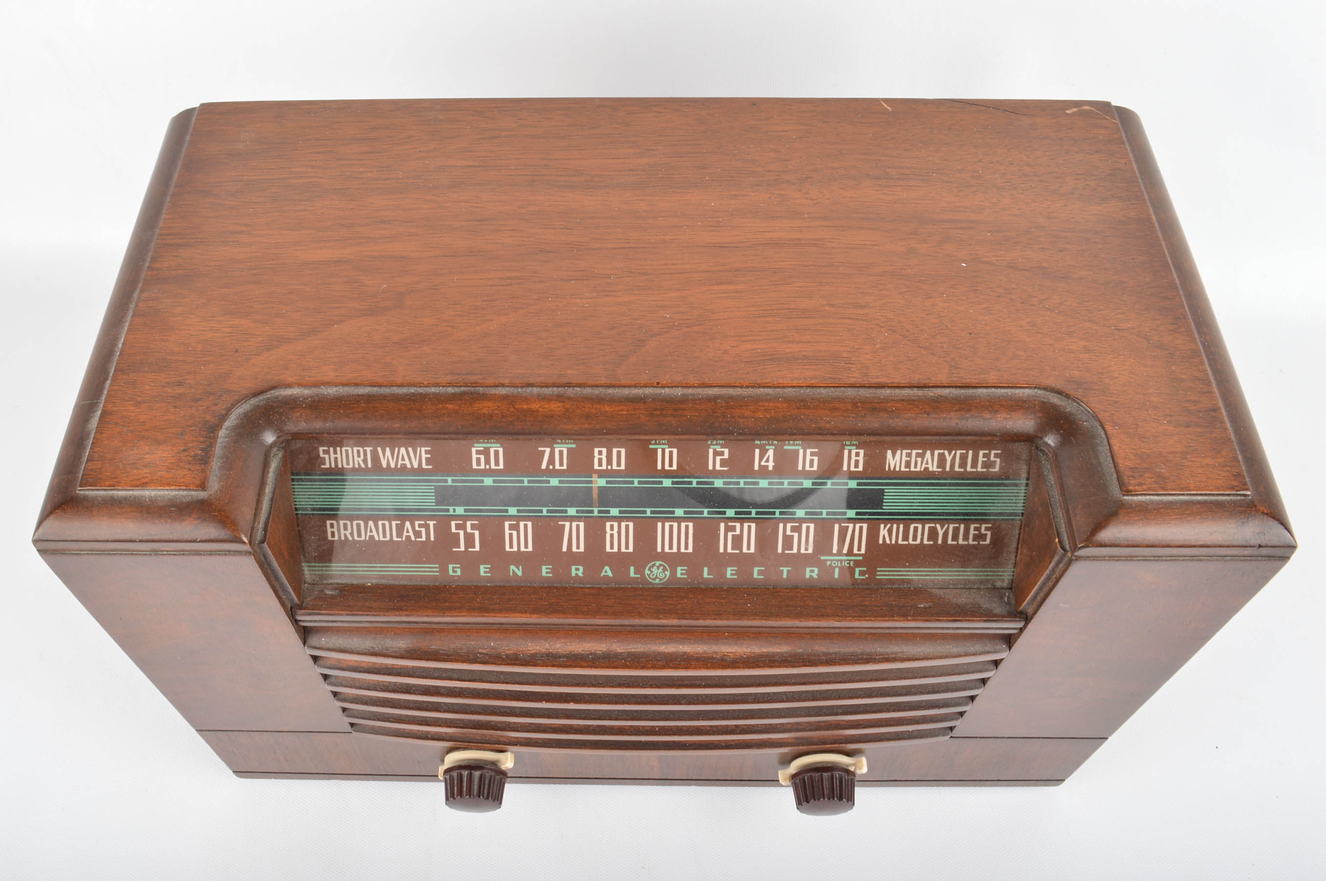 Circa 1940s General Electric Radio