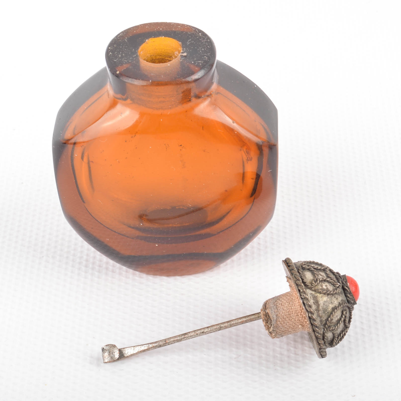 Amber Glass Vanity Accessories