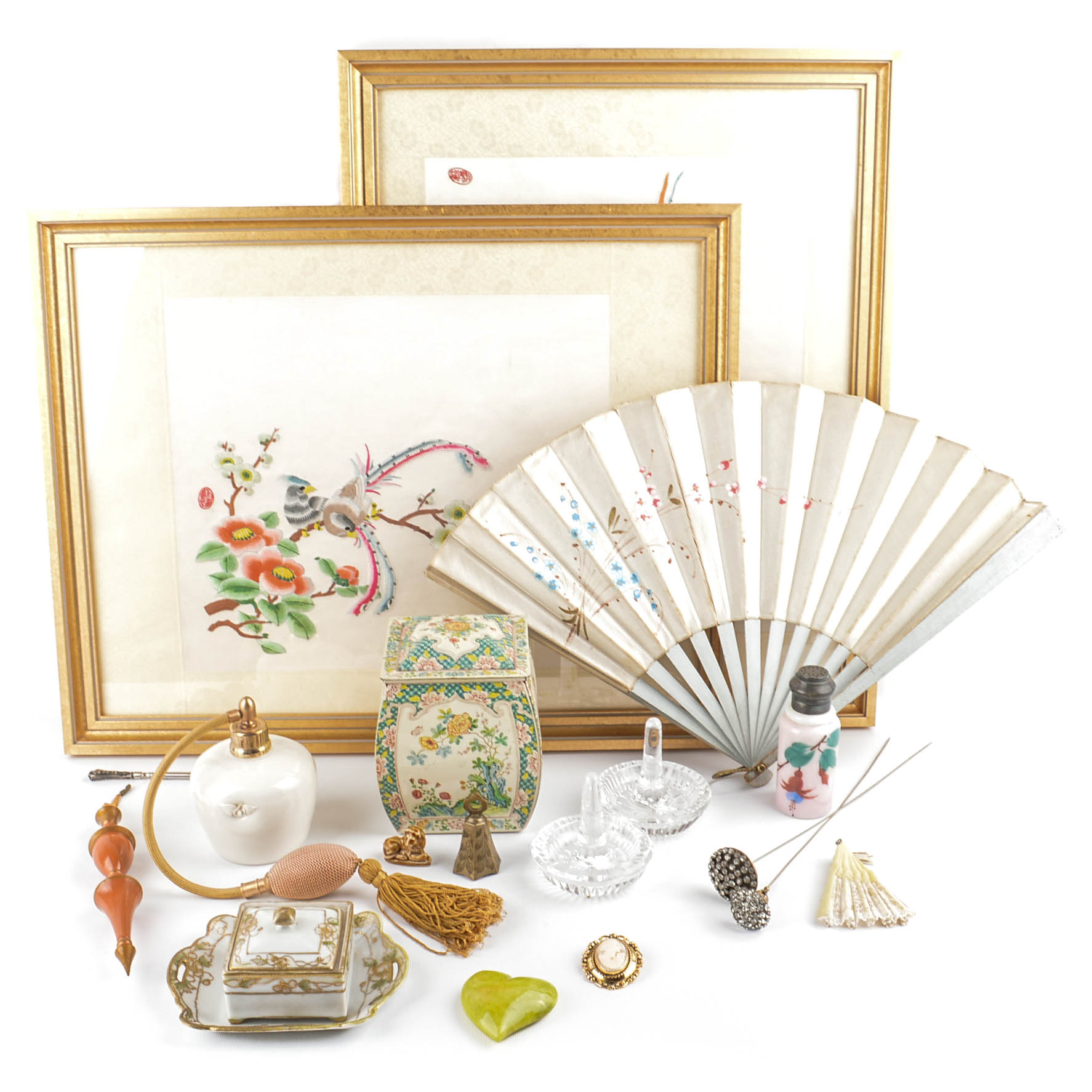 Vintage Boudoir Decor