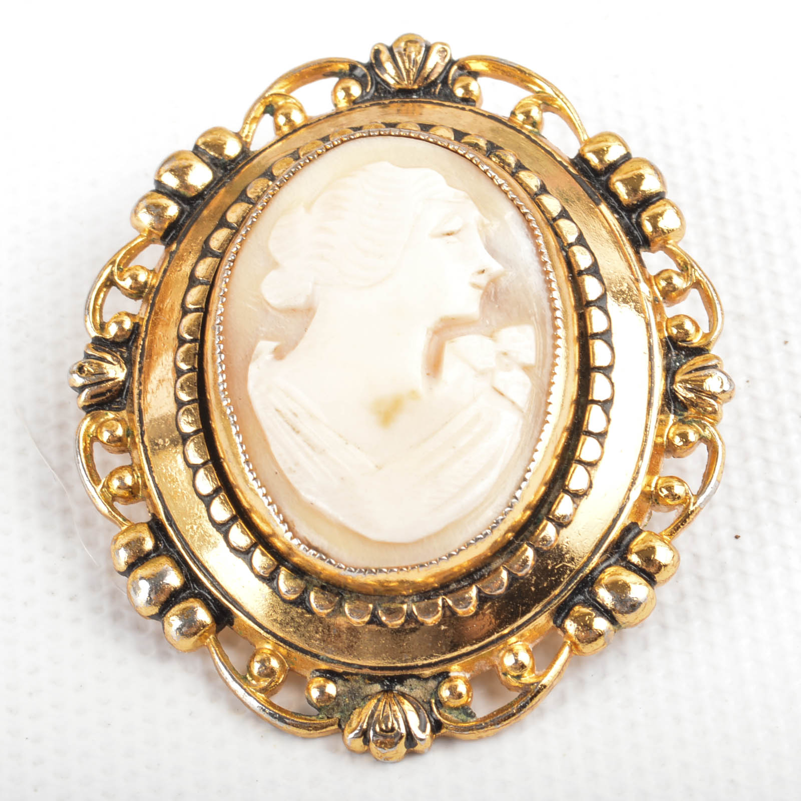 Vintage Boudoir Decor