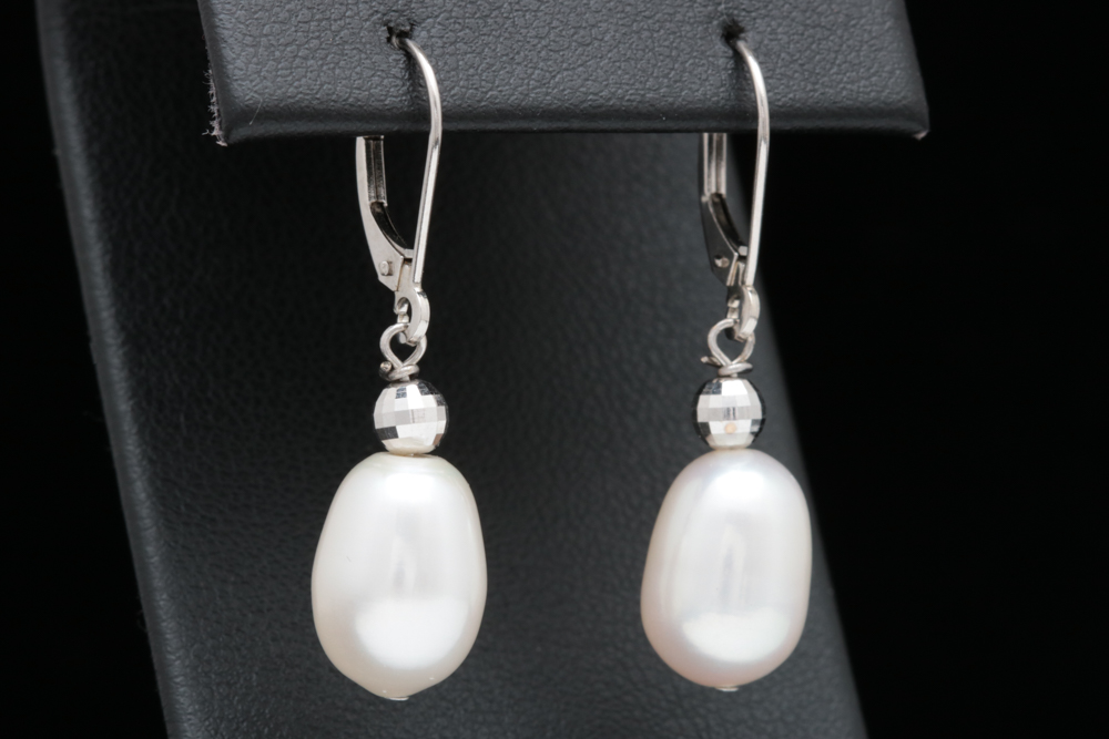 14K White Gold and Freshwater Pearl Dangle Earrings