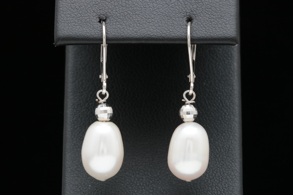14K White Gold and Freshwater Pearl Dangle Earrings