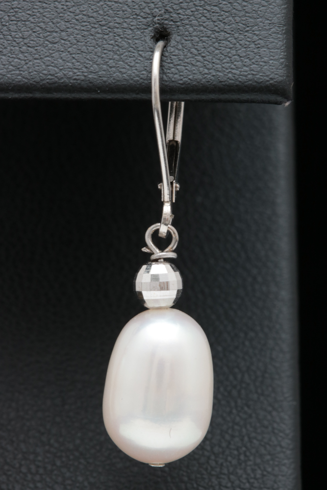 14K White Gold and Freshwater Pearl Dangle Earrings